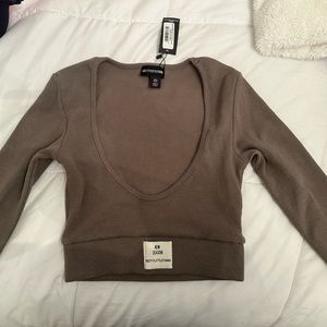 pretty little thing crop top